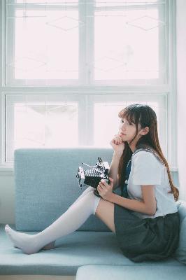 19岁暴躁少女如何免费观看CSGO？你知道吗！